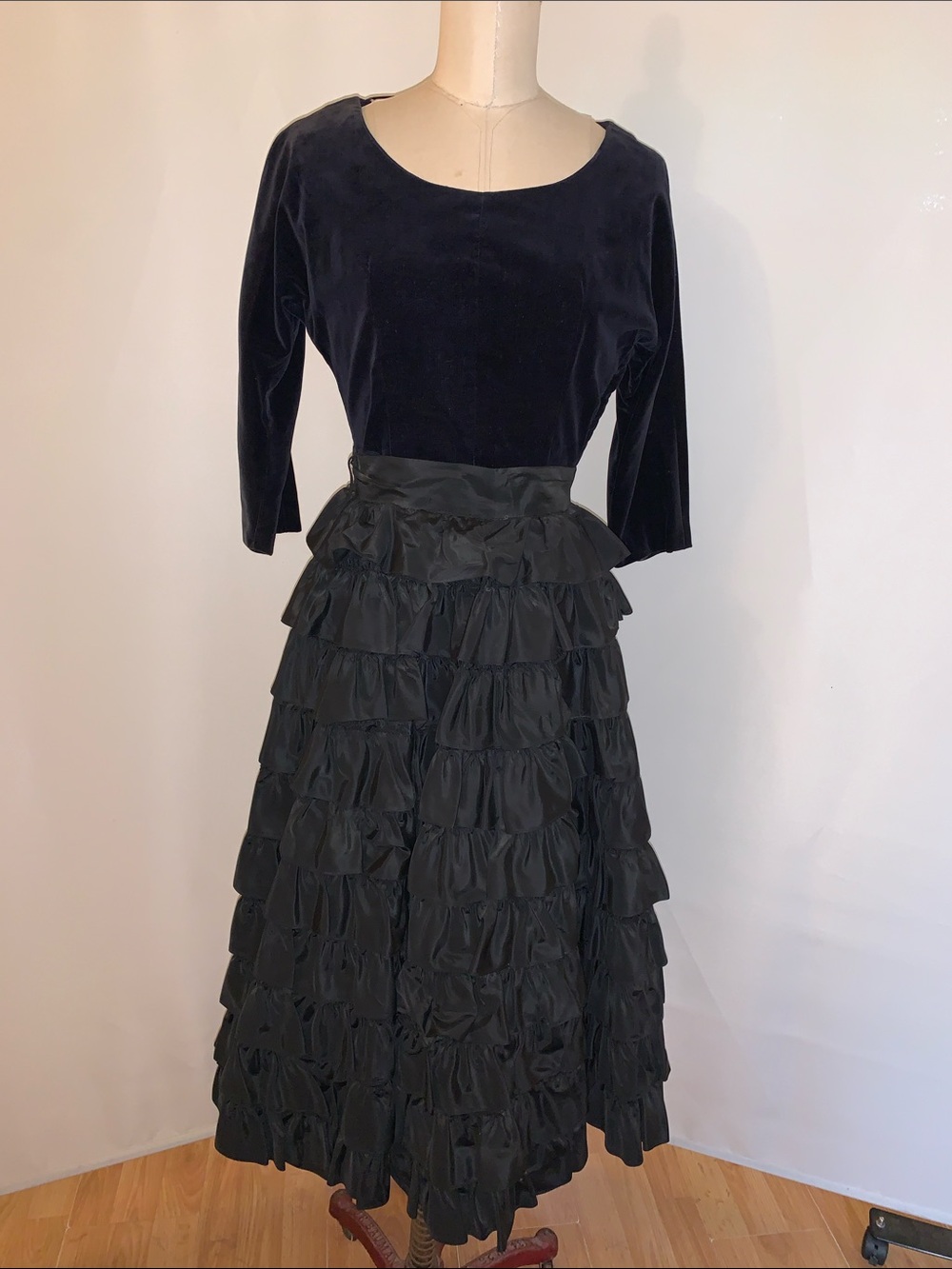 Vintage 1980’s Junior House satin velvet prom ensemble top skirt XS